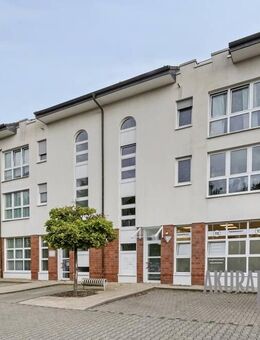 *** Lichtdurchflutete Dachgeschosswohnung mit zwei sonnigen Dachterrassen in Top-Lage *** - Leverkusen