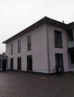 Neunkirchen-Kohlhof: moderne, luxuriöse DHH (ca.270m² Wfl.) mit Terrasse, Garten u. Garage in ruhiger Top-Lage - Neunkirchen (Saarland)