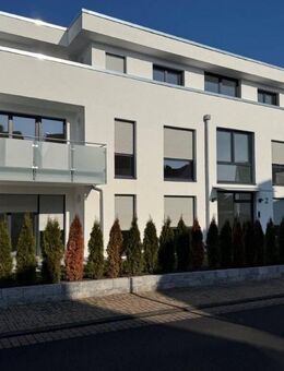 /// Erstbezug - A+ Energieeffizienz KFW 55 und - 3 Zimmer, Küche, Bad, Gäste-WC und Balkon/Terrasse in Baunatal Großenritte /// - Baunatal