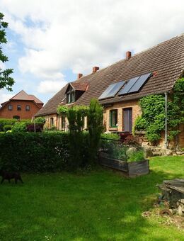 Stilvolles Landhaus mit Ausbaureserven und 3 Baugrundstücken zu verkaufen! - Glasin