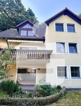 Das Haus für die große Familie! Einfamilienhaus mit Einliegerwohnung in Neukirchen b. Su,-Ro. - Neukirchen (Sulzbach-Rosenberg)