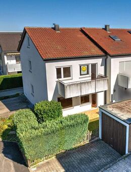 Ruhig und doch verkehrsgünstig! Reiheneckhaus mit Platzreserve - Gärtringen