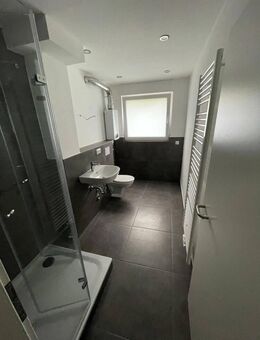Sanierte 3,5 Zimmer Wohnung (2021) - Hochparterre - Bad Homburg (Höhe)