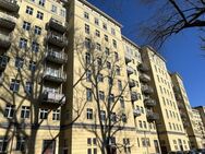 Wohnen am Strausberger Platz! Charmante 3-Zimmer-Wohnung mit Balkon! Ziehen Sie noch heute ein! - Berlin