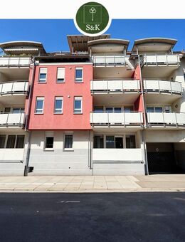 Attraktive 2-Zimmer-Wohnung mit Balkon und Tiefgaragenstellplatz zentral in Offenburg - Offenburg