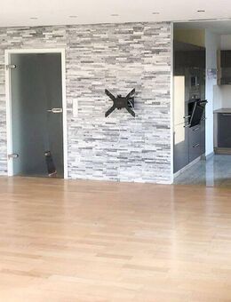 RESERVIERT! Charmante 4-Zimmer-Eigentumswohnung mit Balkon! - Bielefeld