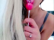 Lilly Skye -Deutsches Jugendliche Star mit DaddysIssues 🩵OF: littlelillyskye 🍭 Springen in meine flauschige rosa Welt 🧸🧸 - Karlsruhe Zentrum