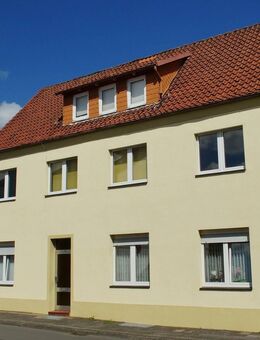 * Großzügiges Wohnhaus im Stadtkern von Burgdorf * - mit Nebengebäude, Unterständen & Garage - Burgdorf (Landkreis Region Hannover)
