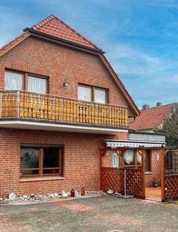 Ein-Zwei- Familienhaus mit großem Grundstück, Sehr Zentral und doch Privat in Luthe - Wunstorf
