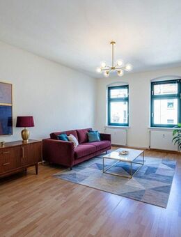 Zuhause in Friedrichshain: Sonnige Gründerzeit-Single-Wohnung + separate Küche + Hinterhoflage - Berlin