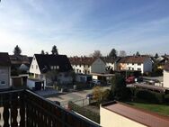 LICHTDURCHFLUTETE 4-Zimmerwohnung in Altdorf - mit Parkplatz, Tageslichtbad & Sonnenbalkon! - Altdorf (Nürnberg)