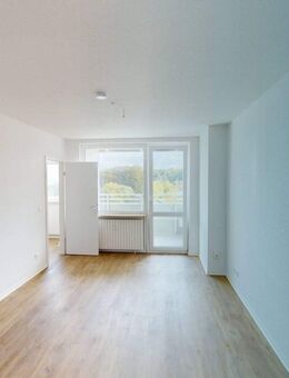 Über den Dächern der Stadt: Moderne 1-Zimmer-Wohnung mit großem Balkon - Rendsburg