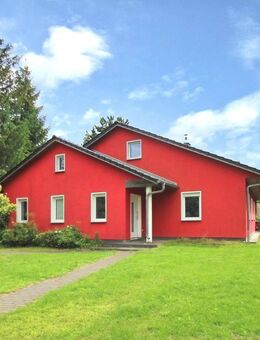 Moderner Architekten-Bungalow von 2012 - ebenerdig + Ausbaureserve - Panketal