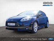 Ford Focus ST 2.0 PDC SHZ LEDER KAMERA XENON NAVI - Halle (Saale)