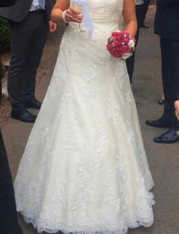 Brautkleid Ivory Gr 36/38 - Iserlohn