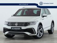 VW Tiguan, 2.0 TDI R-Line HdUp, Jahr 2021 - Gersthofen