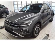 VW T-Roc, 1.0 TSI Style, Jahr 2023 - Hannover