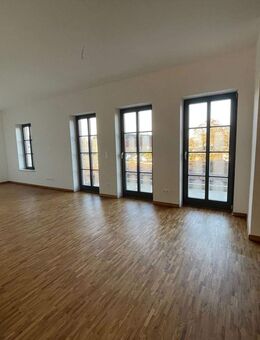 Großzügige 3-R-Whg. in der großen Scheune im Rittergut Kanena - Halle (Saale)