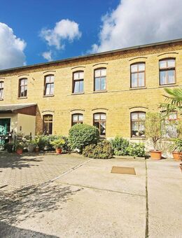 interessantes Zweifamilienhaus im Zentrum von Lutherstadt Wittenberg - mit weiterem Baugrundstück - Wittenberg (Lutherstadt)