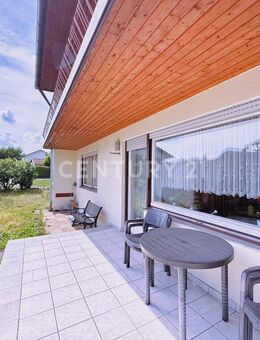 Fußläufig zum See: Viel Platz für Familie und Hobby! Garten und 2 Garagen inklusive! - Perach
