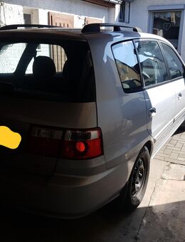 Kia Carens - Genthin