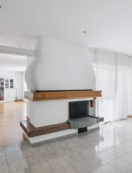 Einfamilienhaus mit Einliegerwohnung in bester Homburger Lage - Homburg