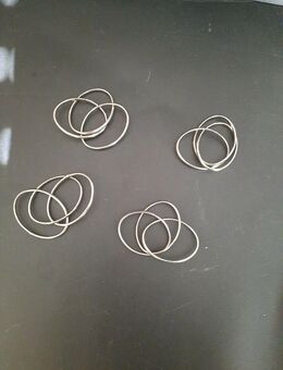 4 Gardinenstangeringe- Silber - ca. 4cm Durchmesser - Metall - Essen