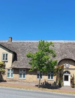 Traumhafte Dachgeschosswohnung im Reetdachhaus mit Gartenanteil - Fleckeby