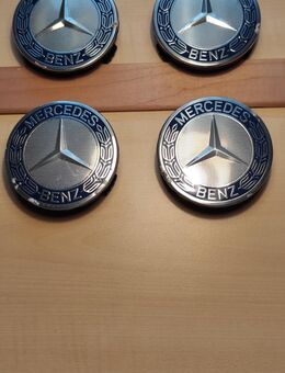 Angebot weitere 4 Mercedes Benz Nabenkappen - Bad Hersfeld