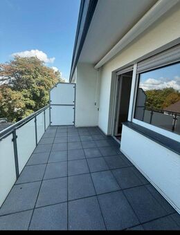 rstbezug nach Sanierung: Traumhafte Dachgeschosswohnung mit West-Balkon in Osnabrück-Kalkhügel! - Osnabrück