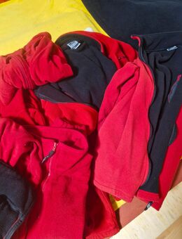 Fleece- Pullis und Westen, rot - Pöcking