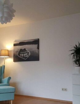 Helles Single-Appartement mit Balkon & Stellplatz - Nürnberg
