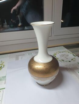 Porzellan Vase von Alka Bavaria, vergoldet. - Sulz (Neckar)