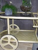 Holz Teewagen aus hellem Holz mit Glasböden in 63128