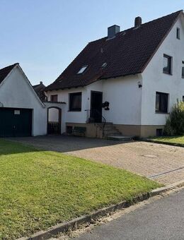 Zweifamilienhaus mit Modernisierungspotenzial - Neu Wulmstorf