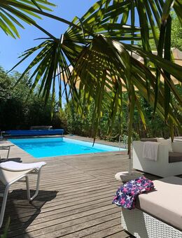Frei - Ein Traum in Weiß - Villa mit Pool in Bestlage !!! - Regensburg
