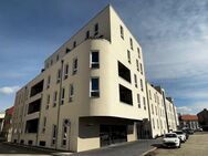 Moderne 2-Zimmer-Wohnung mit Balkon und Tiefgaragenstellplatz im Herzen der Stadt zu vermieten - Cottbus