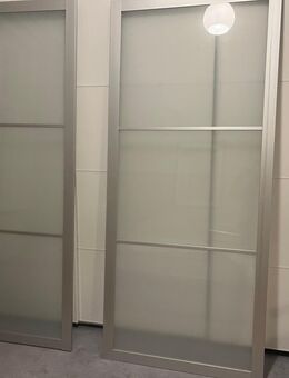 Zwei Schiebetüren für IKEA Pax-Schrank. - Berlin
