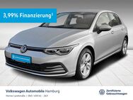 VW Golf, 1.5 VIII Life eTSI IQ Drive-Paket, Jahr 2023 - Hamburg