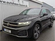 VW Touareg, 3.0 TDI R-Line IQ 20, Jahr 2024 - Hagen (Bremischen)