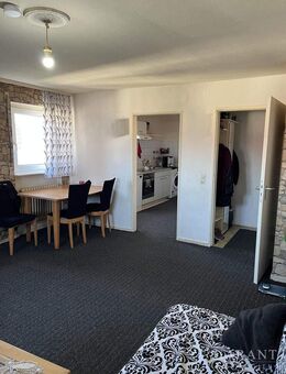 2 Zimmer-Wohnung, ca. 54,50 qm, inkl. PKW-Garagenstellplatz in Bad Cannstatt! - Stuttgart