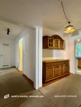 Vier-Zimmer-Wohnung mit Balkon und Garage | Hochparterre - Schweinfurt