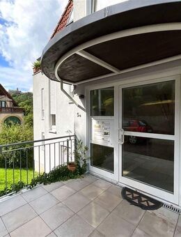BEZUGSFREIE Eigentumswohnung mit Balkon & Stellplatz in der bester Südstadtlage - Eisenach
