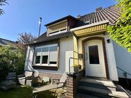 Optimal mit Plus: Einfamilienhaus mit Einliegerwohnung in Poggenhagen - Neustadt (Rübenberge)