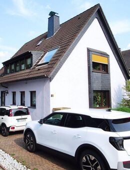 Dortmund Huckarde / Wischlingen. Frei stehendes Zweifamilienhaus mit großem Garten! - Dortmund