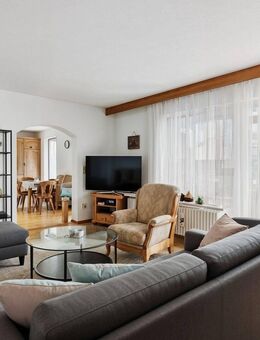 Großzügiges Einfamilienhaus mit Einliegeroption, PV-Anlage und Wohnrecht - attraktive Kapitalanlage - Bogen