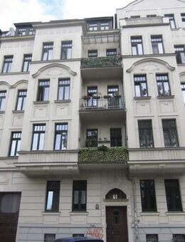 Wunderschöne 2-Raumwohnung in sanierten Altbau mit Balkon und Aufzug im ersten OG Nr. 3 - Leipzig