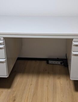 Bürotisch (Schäfer) mit zwei Schubladenmodulen - Pliezhausen