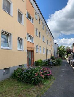 Kapitalanlage: 4 Zimmer Wohnung mit Balkon - Ratingen