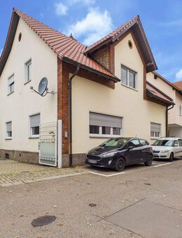 Zweifamilienhaus mit großer Werk- und Lagerhalle in zentraler Lage von Schifferstadt - Schifferstadt